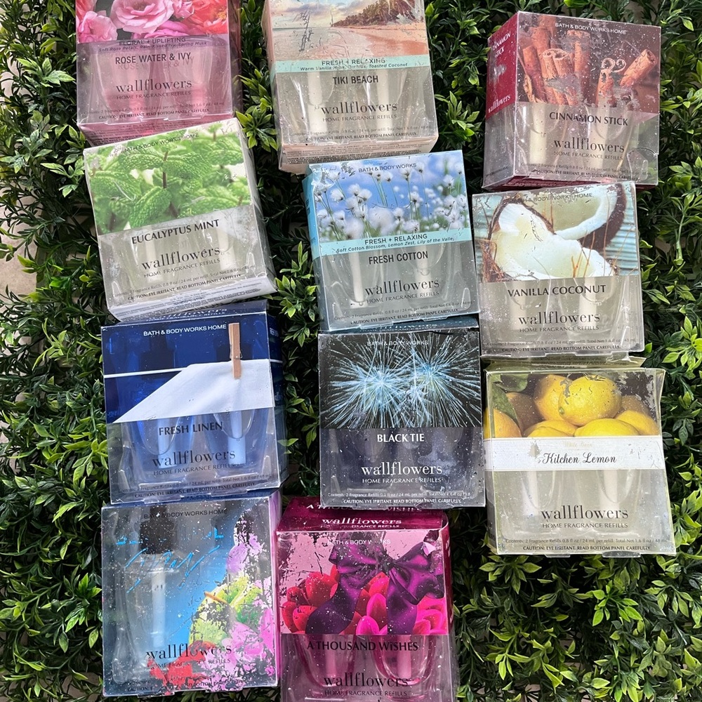 Bath and Body Works Wallflower Refill Bundle of 22